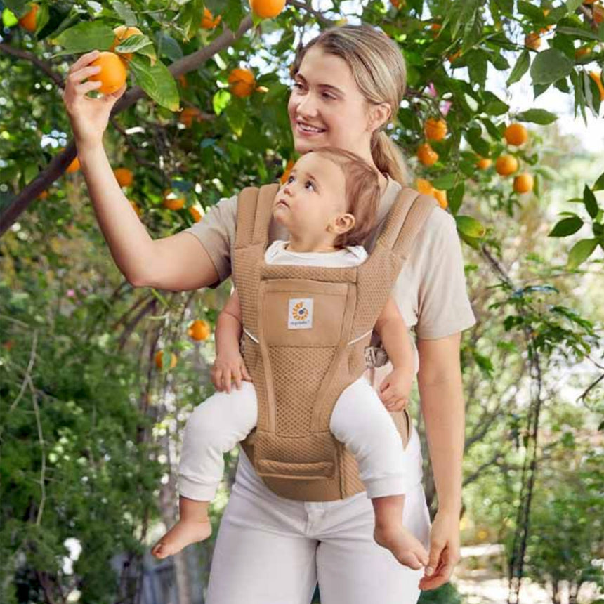 Porte-Bébé Alta Hip Seat - Camel-Ergobaby-FUL-BCHIPSFMCMLB-CLÉMENT