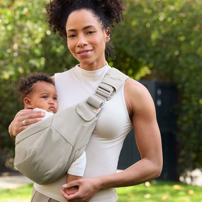 Porte-bébé Upsie - Olive-Ergobaby-FUL-BCUPSLISFTOL-CLÉMENT