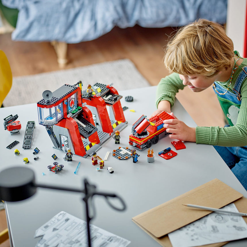 LEGO® City La caserne et le camion de pompiers-LEGO®-LGO-60414-CLÉMENT