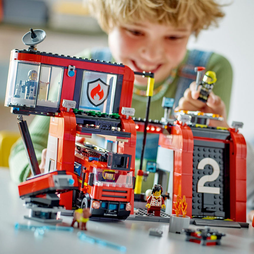 LEGO® City La caserne et le camion de pompiers-LEGO®-LGO-60414-CLÉMENT