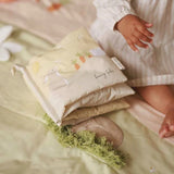 Livre en Tissus Pour Bébé - Contes de Lapins-Avery Row-AVR-FBOWCH-CLÉMENT