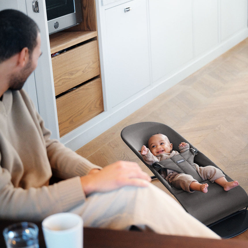 Siège Berçant Balance Soft - Gris Foncé-Babybjorn-BAJ-005021US-CLÉMENT