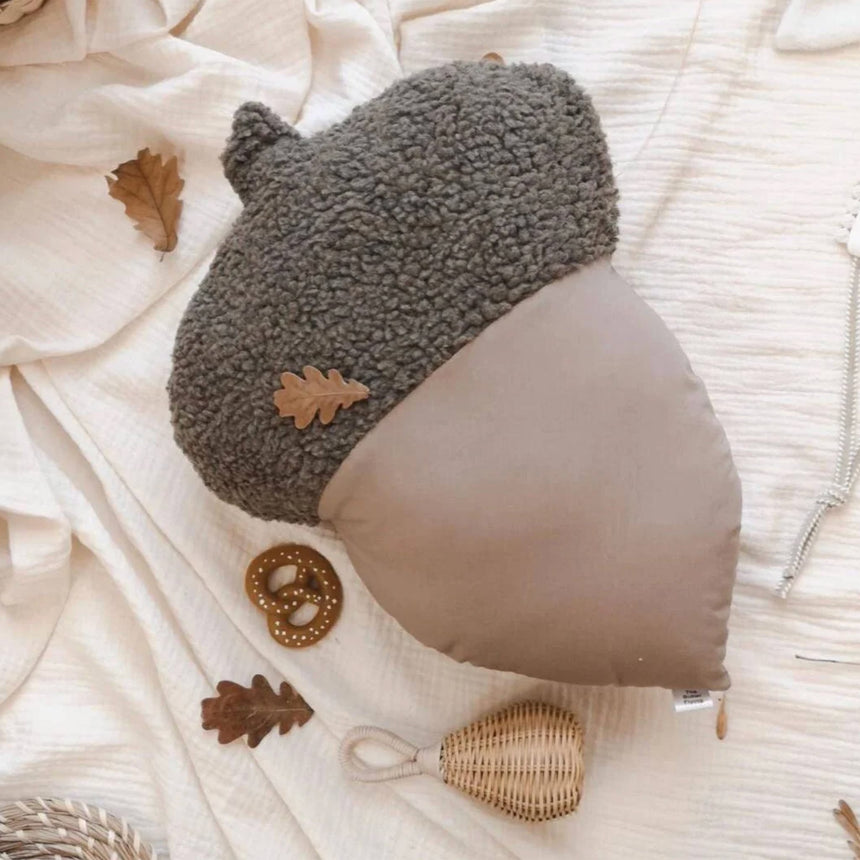 Coussin Gland De Chêne - Taupe-The Butter Flying-BUT-ACOPILCOTTAU-CLÉMENT