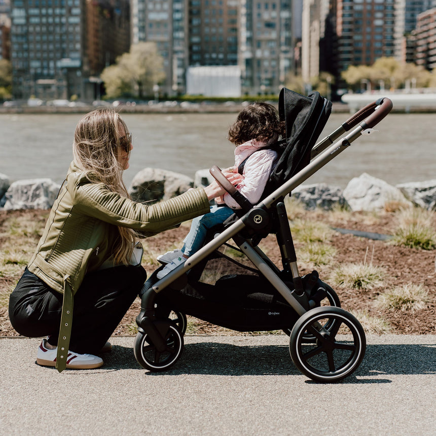 Poussette Gazelle S – Châssis Taupe avec siège Noir Moon-Cybex-CYB-522004955-CLÉMENT