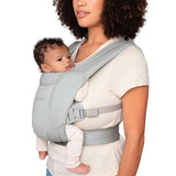 Porte-bébé Nouveau-Né Embrace Mesh - Gris Doux-Ergobaby-FUL-BCEMASAMGRY-CLÉMENT