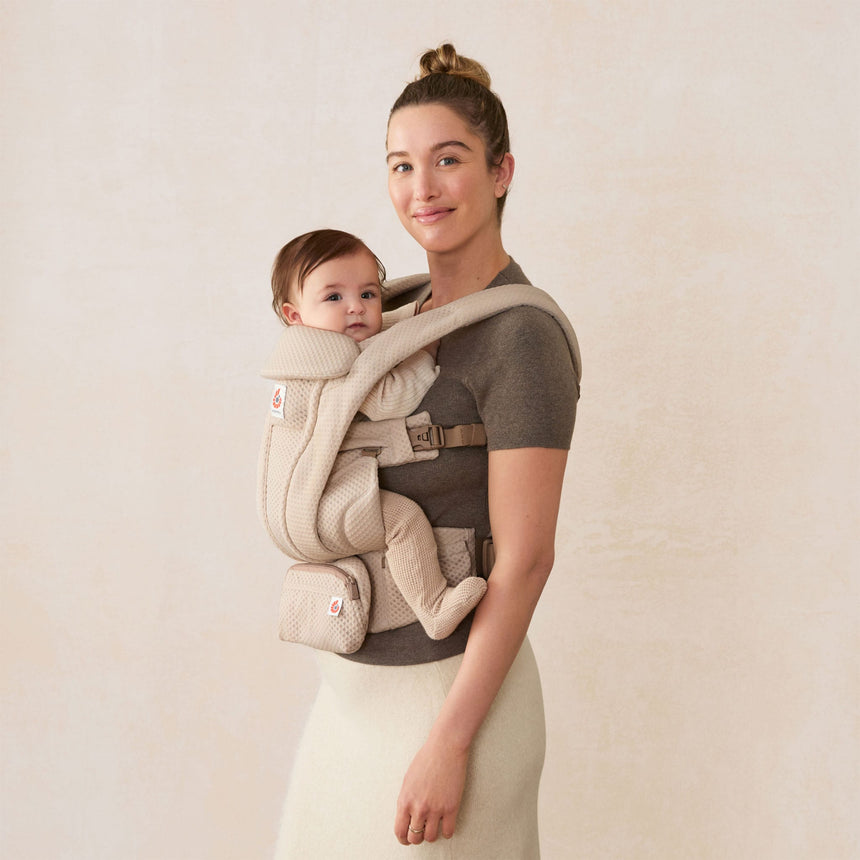 Porte-Bébé Omni Deluxe Mesh - Beige Naturel-Ergobaby-FUL-BCODMNATBGE-CLÉMENT