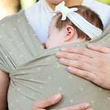 Porte-Bébé Écharpe Aura - Olive-Ergobaby-FUL-WLAOLVDIA-CLÉMENT