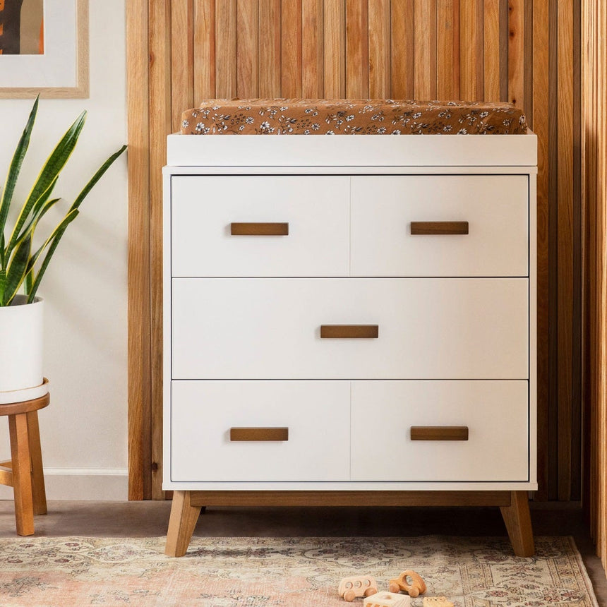Meuble à Langer 3 Tiroirs Scoot - Blanc / Noyer-Babyletto-LET-M5823WNL-CLÉMENT