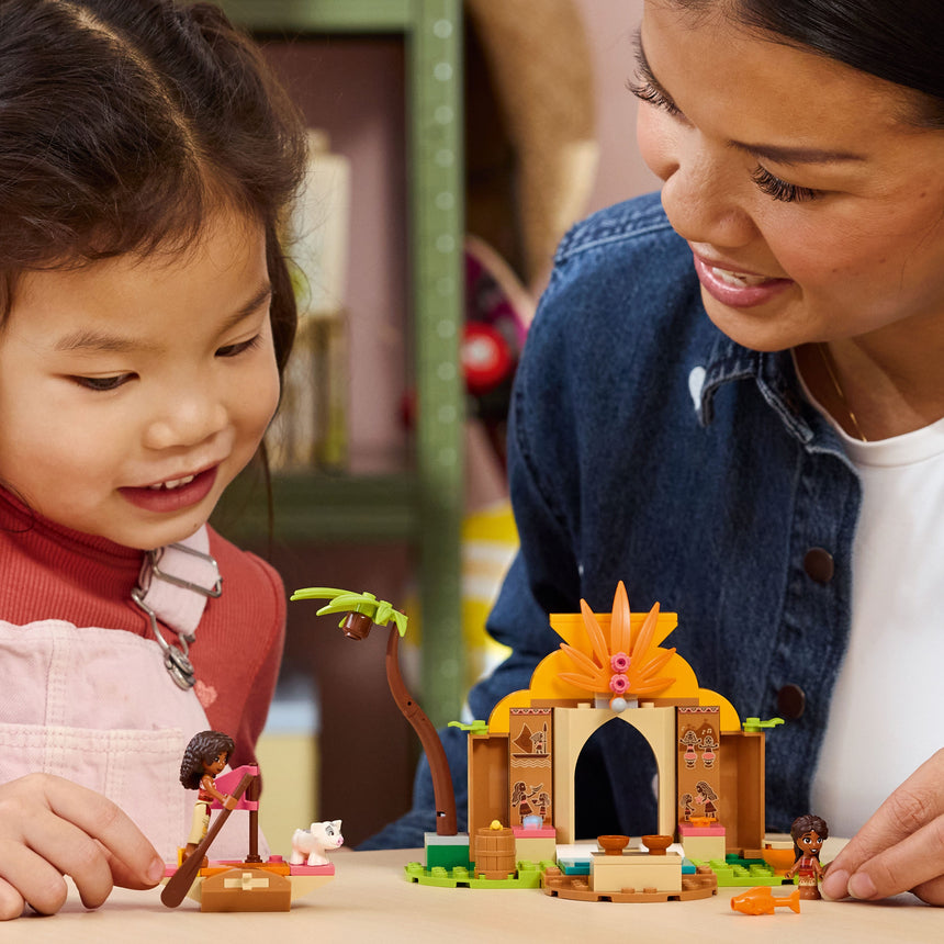 LEGO® ǀ Disney Moana La maison de village avec un bateau-LEGO®-LGO-43282-CLÉMENT