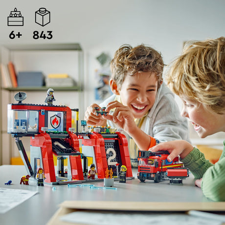 LEGO® City La caserne et le camion de pompiers-LEGO®-LGO-60414-CLÉMENT