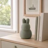Tirelire en silicone – Lapin – Vert sauge-Milly Stone-MLS-SILBANK004-CLÉMENT