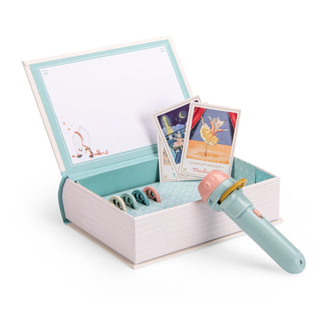 Coffret Lampe à Histoire - Petite École de Danse-Moulin Roty-MRO-667361-CLÉMENT