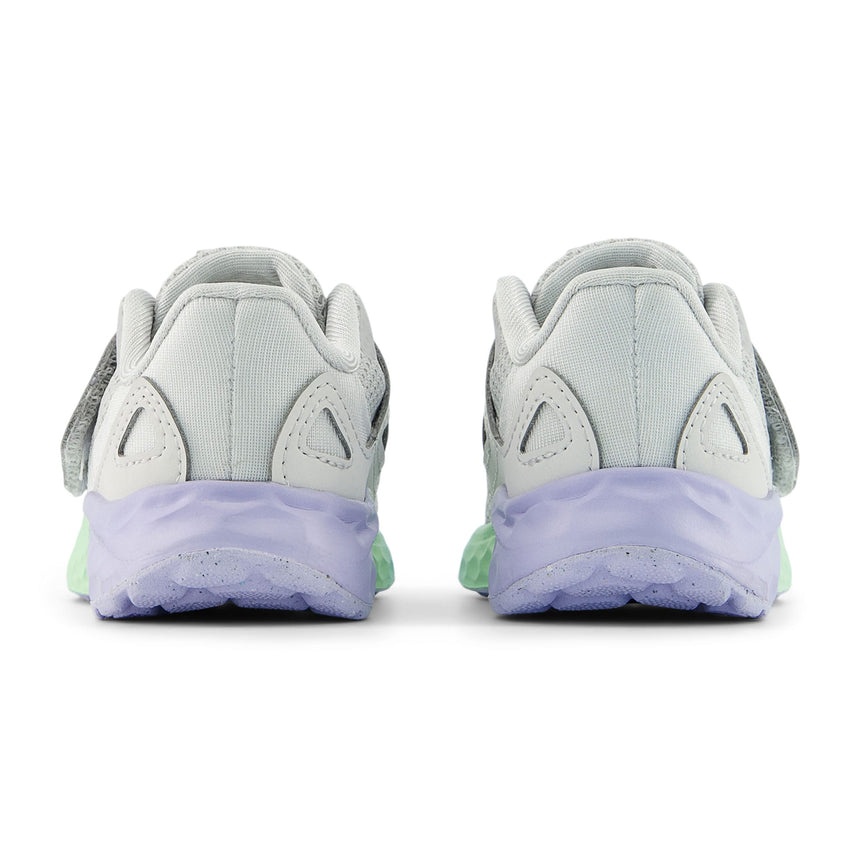 Soulier Arishi V4 Pointures 4-10-New Balance-NEB-IARI8KM-CLÉMENT
