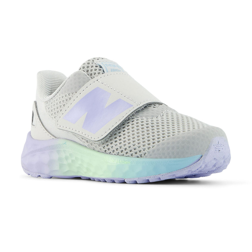 Soulier Arishi V4 Pointures 4-10-New Balance-NEB-IARI8KM-CLÉMENT