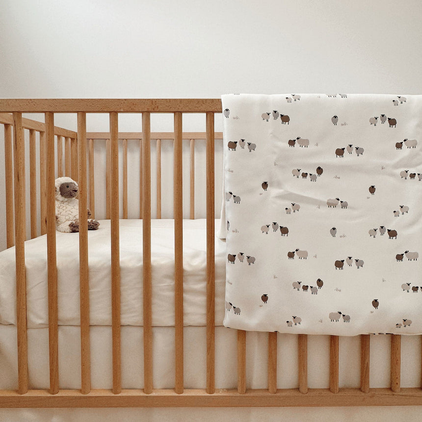Literie 3 Morceaux Lit de bébé Moutons- Édition Spéciale Laura Lémerveil-Patlin-PIT-EBBCLEMOU-CLÉMENT