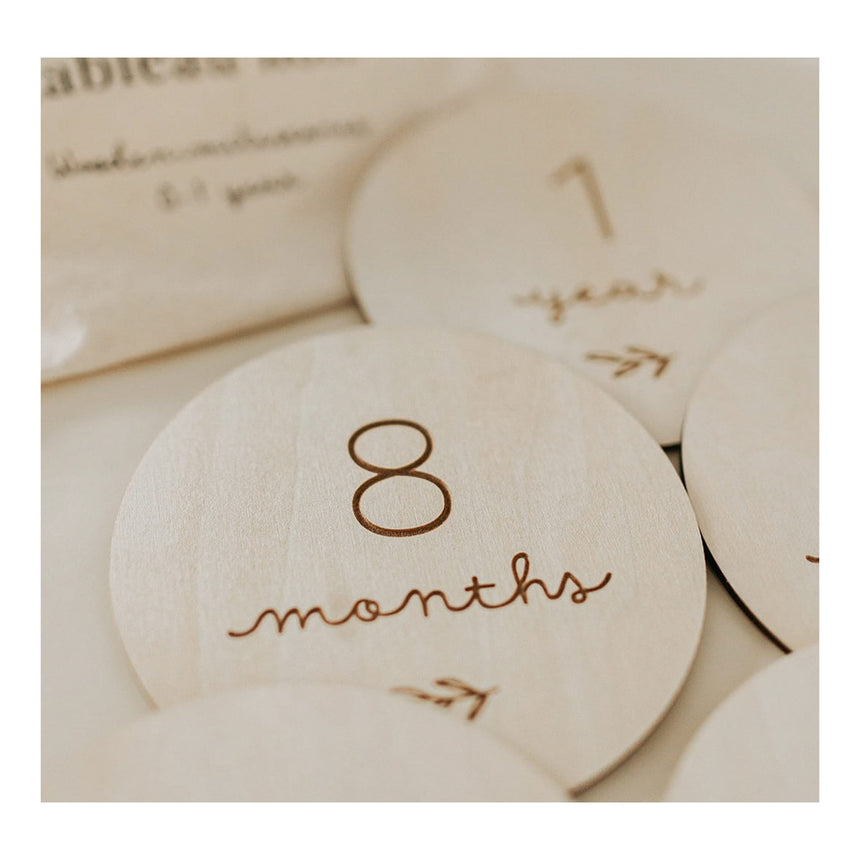 Pastilles en bois - Wooden Baby Milestones (anglais seulement)-Le petit Tableau Noir-PTN-PASTFIRSTYEA-CLÉMENT
