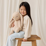 Penelope Le Lapin - Caramel-Snuggle Bunnies-SNB-PEN-CARA45CM-CLÉMENT